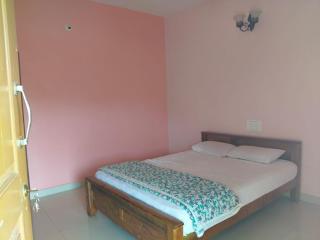 Gagana Giri Homestay by LexStays at Chikkamagalaru - Chikmagalūr - 3