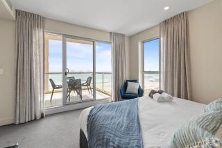 Belle Escapes - Ocean Views at the Bay - Glenelg - 9
