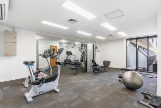 Central City Pad With Pool & Gym - 2 Free Carparks - Auckland - 3