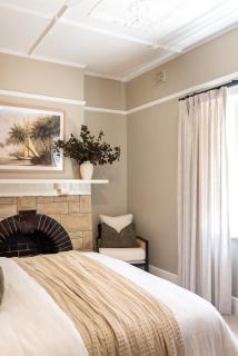 Tudor Charm by the Bay - 5