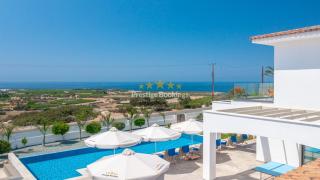 Aretousa Ena by Prestige Bookings - 8