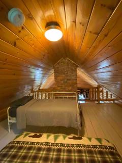 Cozy Vermont Cabin - 5