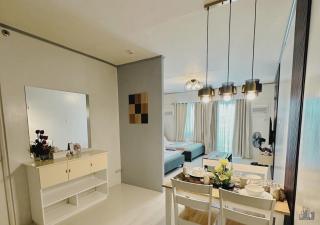 Palawan Twin-Bed Resort-Condo Homes with Balcony, FREE Pool , FREE Parking near Airport - B1 7KunziteA - 1