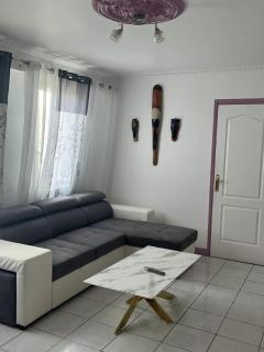 Appartement familial à Sarcelles de 81 m², proche commodités - Sarcelles - 0