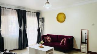 Cozy by Miranda near Acacia Mall, C1-Netflix, WIFI Free parking - Kampala - 2