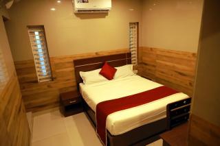 CAT0011 Grande IVE - - 6