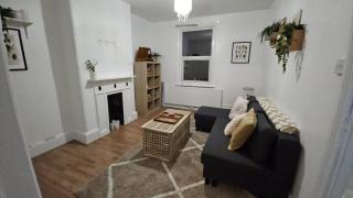 1BR Central Flat Perfect for All - 5