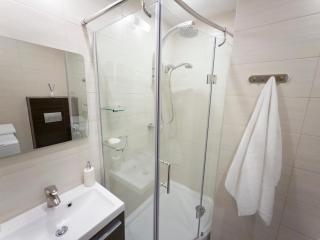 APARTAMENT POD GWIAZDAMI, z dwoma ogródkami i dwoma tarasami - 1