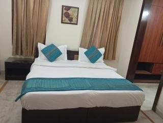 Hotel Royal India - DLF Phase 2 - Gurgaon - 4