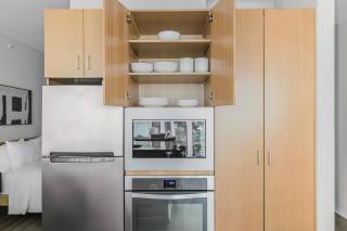 Blueground Streeterville pool gym nr Pier CHI-1168 - 1