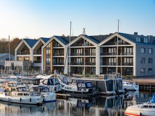 Beautiful apartment with beautiful views of the lively marina - Kamperland - 8