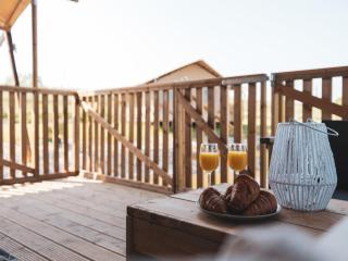 Glamping tent with kitchen on the IJsselmeer - Andijk - 1