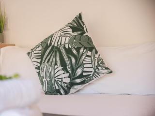 Refresh - Franschhoek - 1