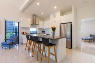 Spacious and stylish Noosa apartment - 9