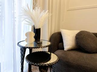 Exclusive Lakeview Haven - Zada Tower by Keyrock Living - 3