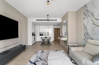 1BR Palace Residences, City View - 2