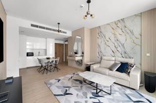 1BR Palace Residences, City View - 8