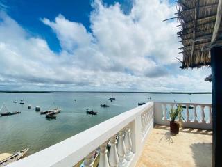 Stopover Guest House and Restaurant - 4