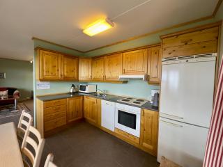 Homey Apartment Steps from Dining and Activities! - Beitostøl - 4