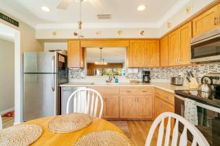 Coastal Lakehouse Condo on Siesta Key Public Beach - 2