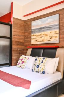Carola B 1BR Pico de Loro by PTours - Nasugbu - 7