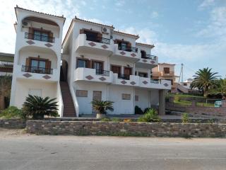 Ioannidis - Sigri- Apartments - 0