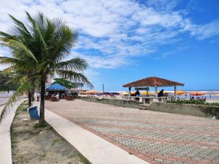Casa de Praia - Pe na Areia - Mongaguá - 1