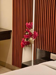 Hotel Vaishnavi - Solapur - 7