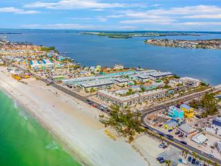 Bridgeport Condo 209 - Bradenton Beach - 9