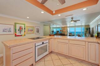 2084- Shoreline Tower Beach Front Condo - Free Beach Setup - Destin - 3