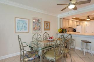 2084- Shoreline Tower Beach Front Condo - Free Beach Setup - Destin - 1