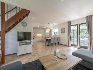 Stylish villa with garden by Belvilla - Callantsoog - 3