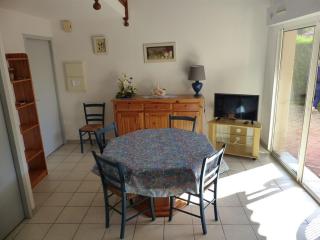 CAPBRETON Résidence LE BOSQUET AUX ECUREUILS Villa avec piscine en copropriété - 4