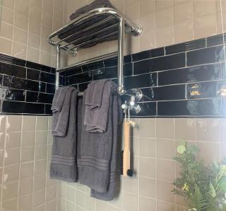 Bumble Bee Lodge - Woolwich - 8