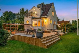 Family-Friendly Retreat Near beach, Malmö & Lund - Åkarp - 0