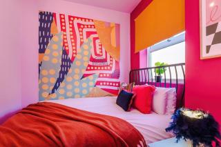 6-Bed Funky Getaway Unique Vibes - Manchester - 5