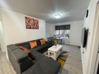 Northfield Home - Experience comfort & convenience - Northfield - 9