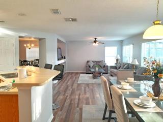 Private pool villa with game room close to theme parks! - 6