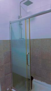 Spacious 3 bedroom flat in GRA - Ado Ekiti - 1