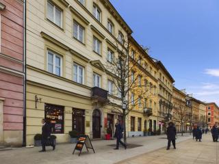 Cozy Studio in Krakowskie Przedmieście near Old Town by Noclegi Renters - Warsaw - 4