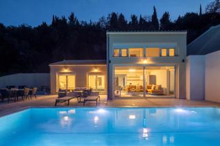 Valtes Blue by Vintage Travel - - 5