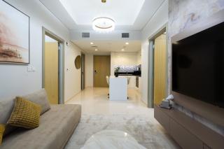 Keyrock Aykon Tower, Business Bay - Pool & Gym - 1