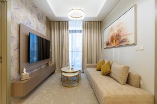 Keyrock Aykon Tower, Business Bay - Pool & Gym - 4