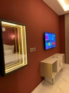 1 Bedroom Apartment View & terrace - 9