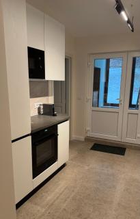 Old Town Escape - Central Apartment with Garden - 2