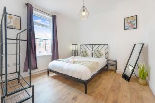 The Cosy Nest, 4 bed sleeps 7 - - 9