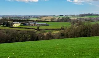 Combined Let for Farmhouse and Two Barns - 9