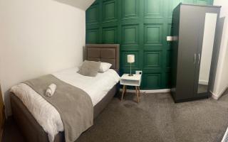 Elegant 3 Bedroom Apartment - Rowley Regis - 3