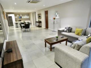 The Executive - Luxury Serviced Apartments in Ezulwini Valley - 3