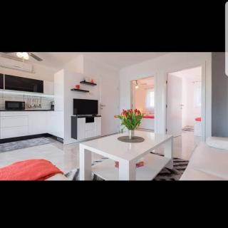 La Perla Apartments 2 - Sutivan - 6
